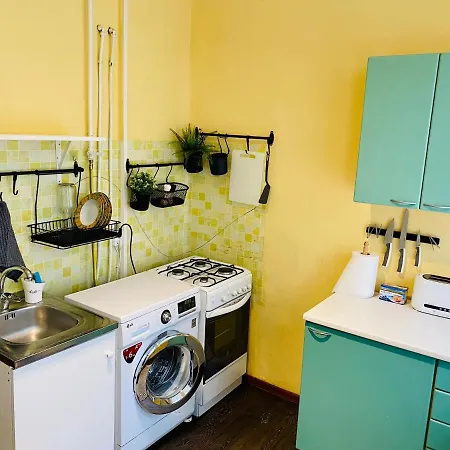 1 Bedroom Near Kadriorg Swan Pond Таллин